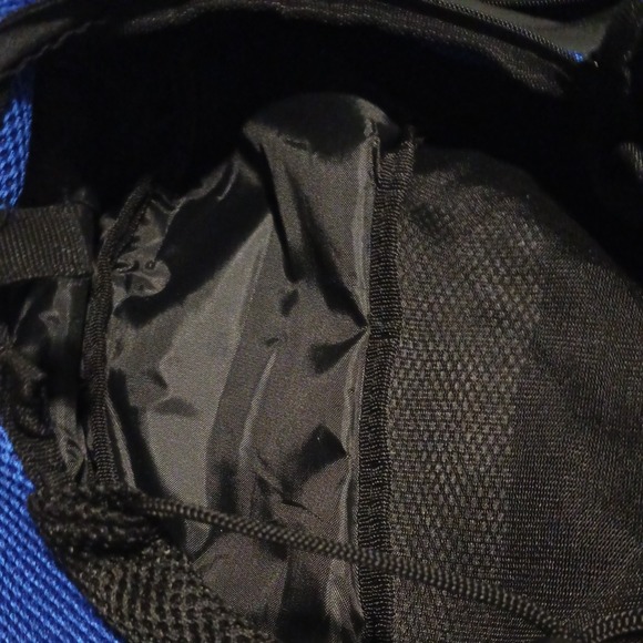 Katziela®Expandable Travel Sling Bag-Shoulder Pet Carrier for Sm.Dogs & Cats! - Picture 9 of 10